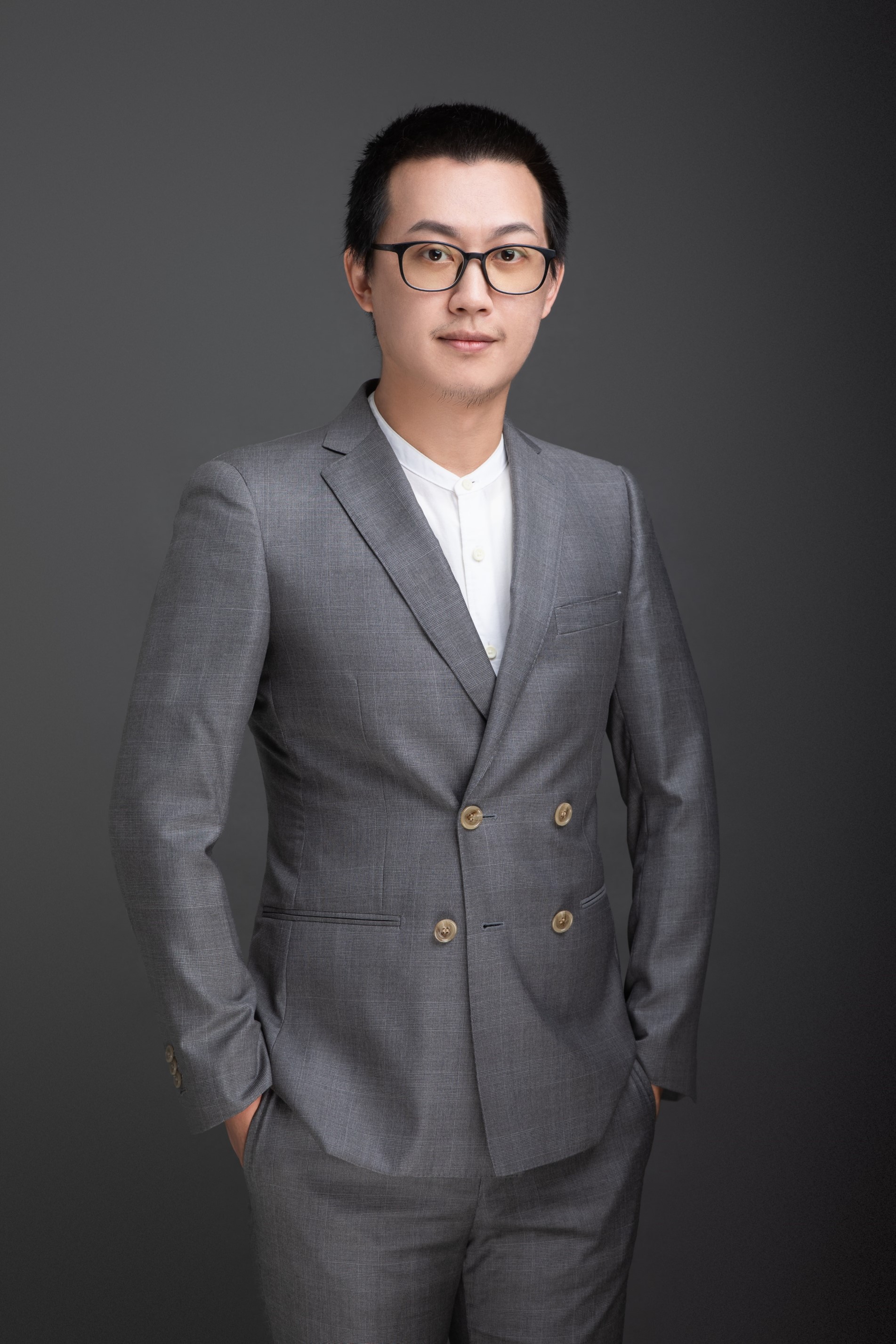 高晓冬.jpg